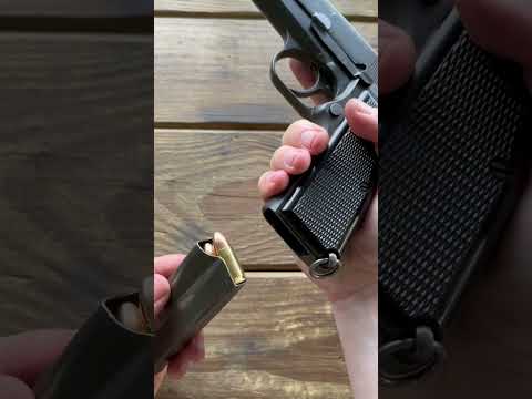 Browning Hi-Power Inglis 1944