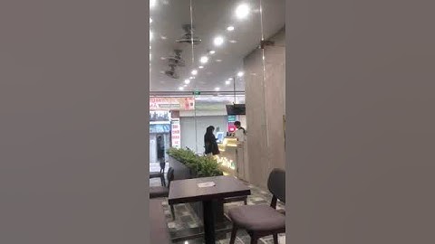 Cửa mở Kính Cường Lực Giá Bao Nhiêu #vachkinh #cuakinh #quangnamphatglass #shorts