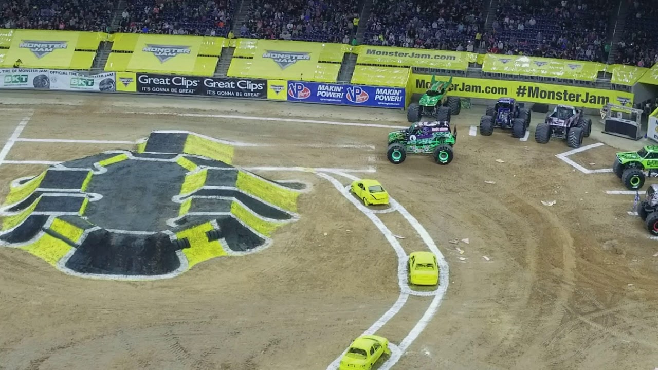My first monster jam show in NRG stadium Houston TX. YouTube