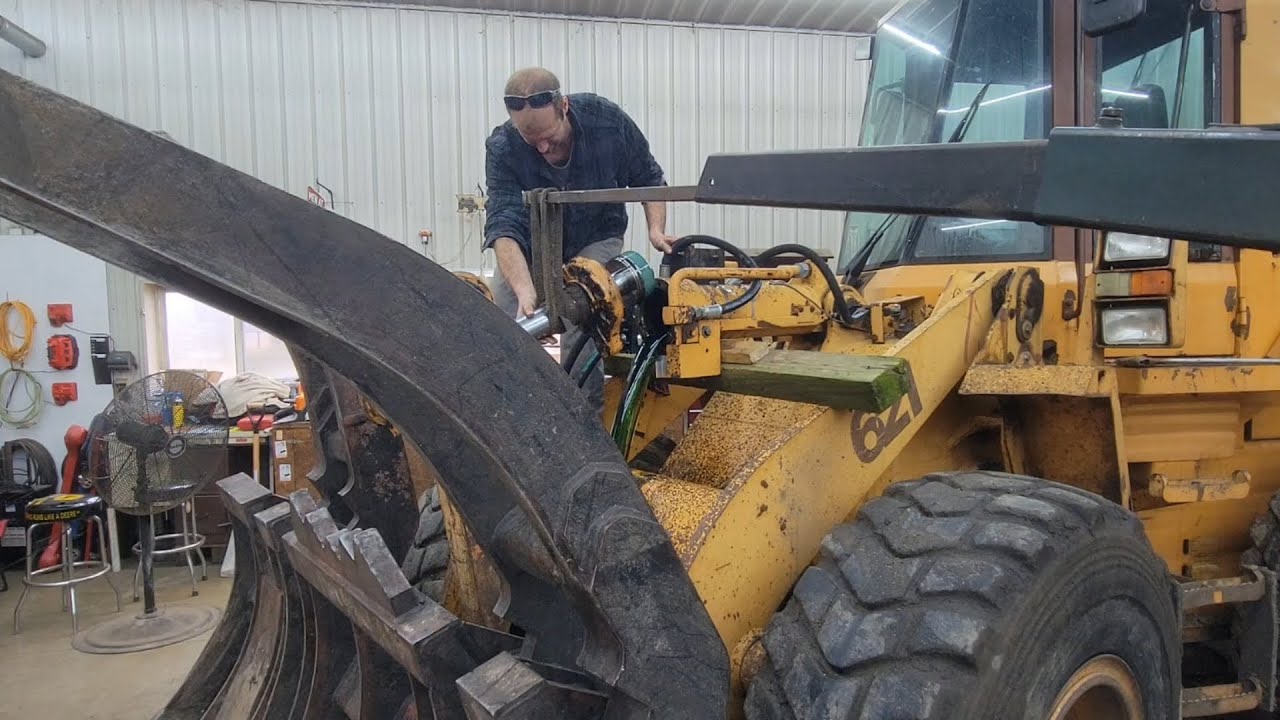 shop-work-case-621-wheel-loader-bucket-cylinder-rebuild-reseal-youtube