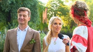 Ольга Горбачова сама вишивала свій весільний рушник Ольга Горбачова сама вишивала свій весільний рушник