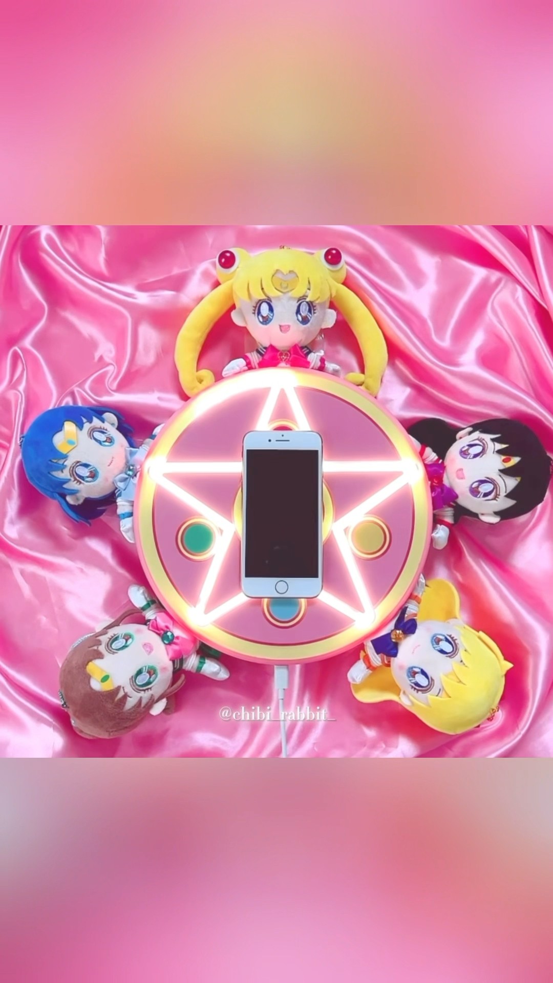 セーラームーンのワイヤレス充電器が可愛すぎる🌙 #セーラームーン