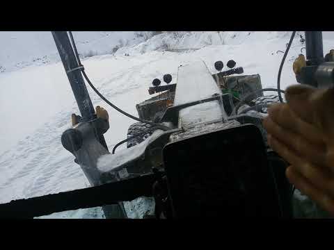 Video: Hvordan ved jeg, hvilket år min John Deere rendegraver er?