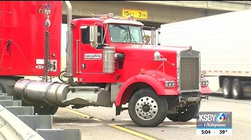 Semi-truck crash causes major traffic backup on HWY 101 in Santa Maria