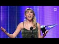 Taylor Swift Beats Michael Jackson's Record For Most American Music Awards