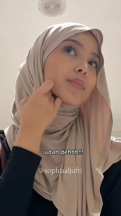 Pake Pashmina Sat set😭 #youtubeshorts   #tutorialpashmina #pashminakaos