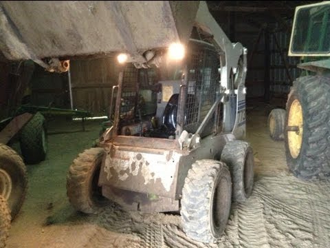 How To Operate A Skid Loader Skid Steer Bobcat 773 YouTube