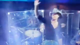 Tim McGraw leaving the stage at NFL Draft