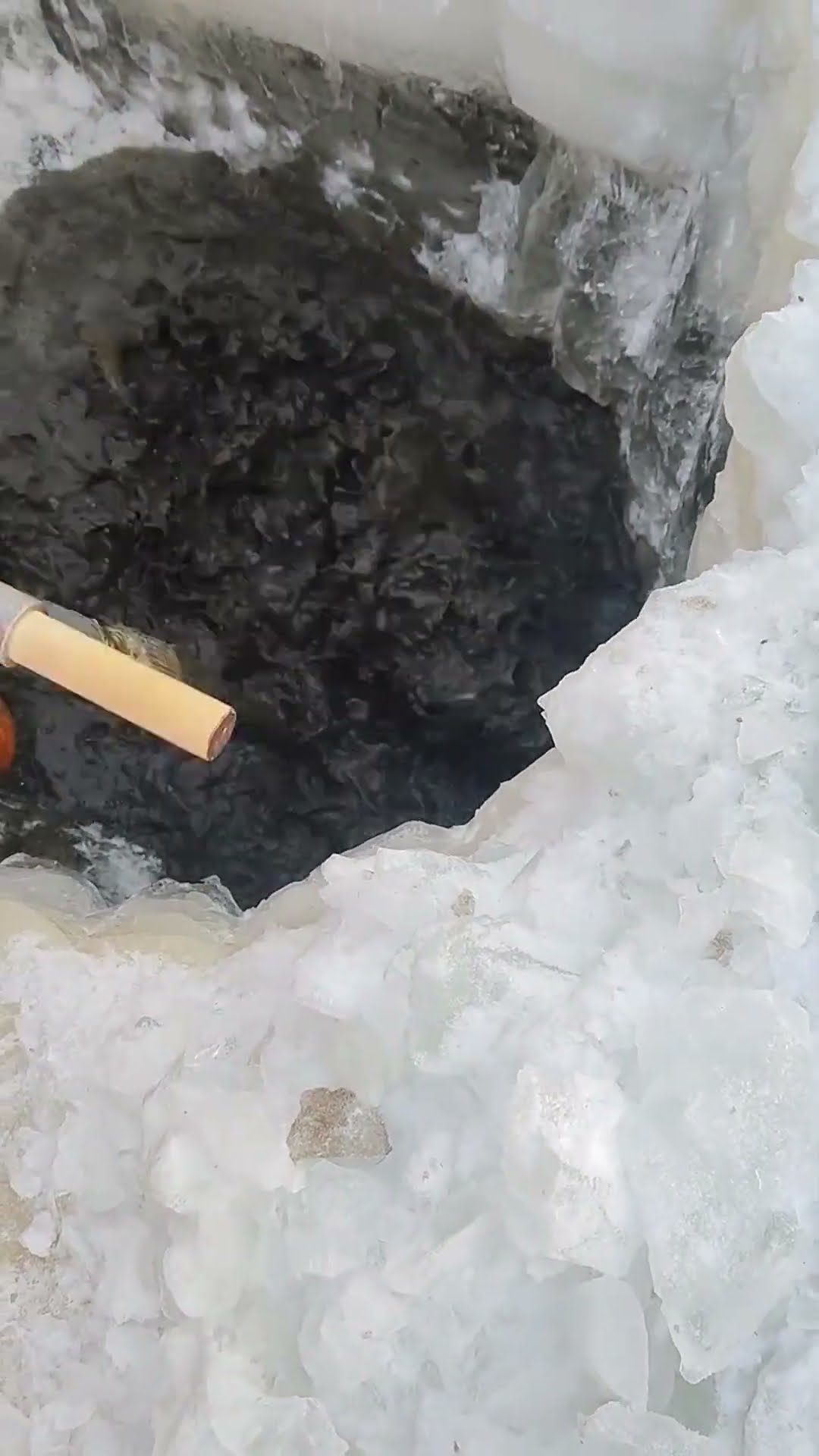 The fishing process under the slushy layer