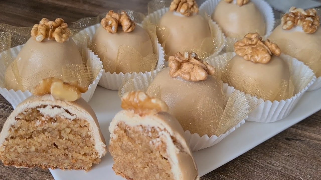 مخبز الجوز بقلاصاج النيسكافيه بشكل راقي  Gateau  Algérien  Mkhebez aux noix