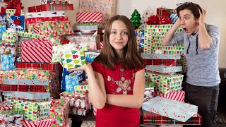 How To Get More Presents Than Your Sibling For Christmas **Christmas 2019 Challenge**