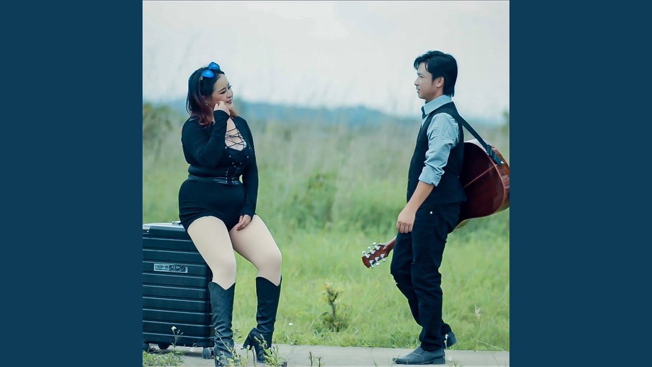 Txhob Muab Paug Rau Vauv Nkim