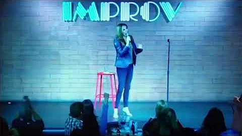 COMEDIAN HEATHER MCDONALD COLLAPSES ON STAGE AFTER MOCKING JESUS CHRIST! GOD IS NOT MOCKED!!!