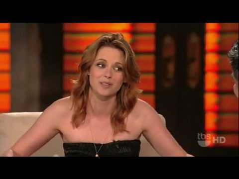 Kristen Stewart ongluje w George Lopez Show (NAPISY)