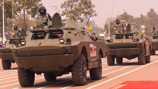 Independence Day March drill in Central Africa - Африканский военный парад (репетиция) в Банги (ЦАР)
