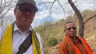 Lepra&#39;s Jimmy Innes visits a family affected by leprosy in Madhya Pradesh