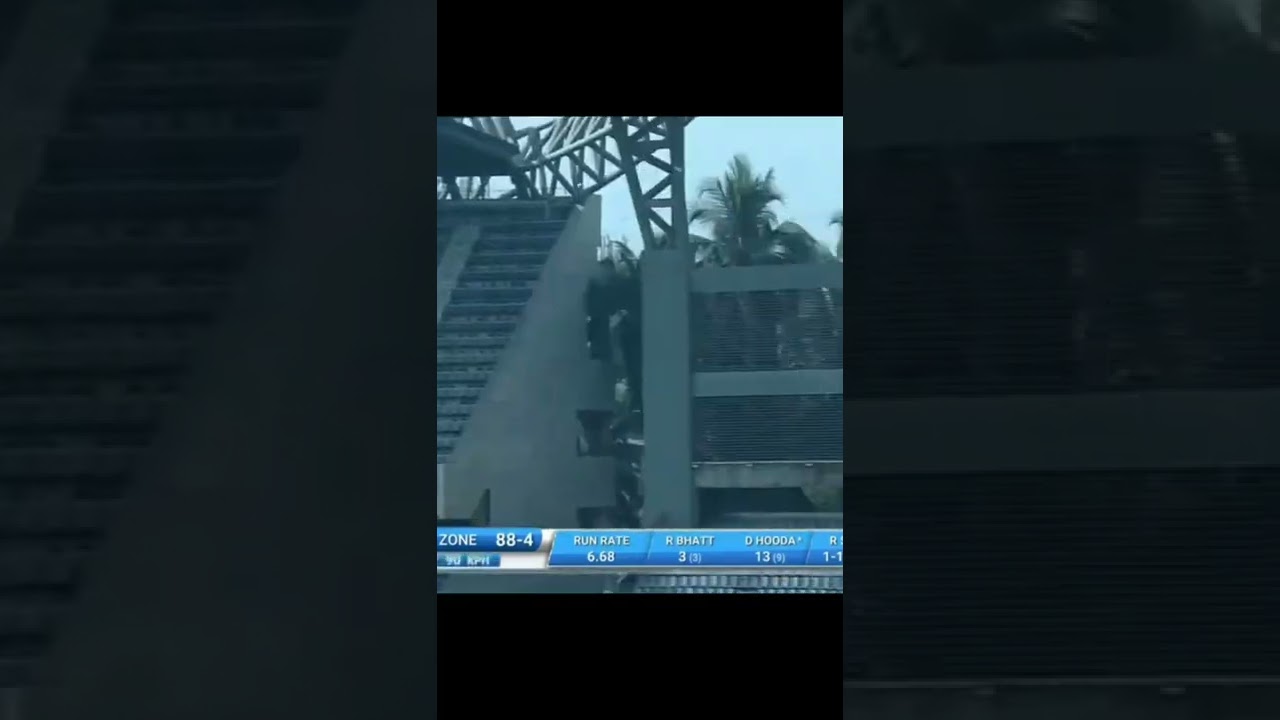 Deepak hooda one hand six 😱