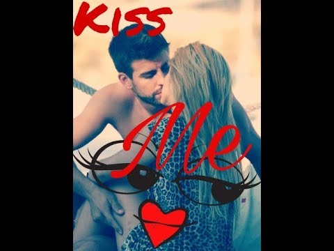Shakira All Kissing Moment With Pique -As a husband & wife