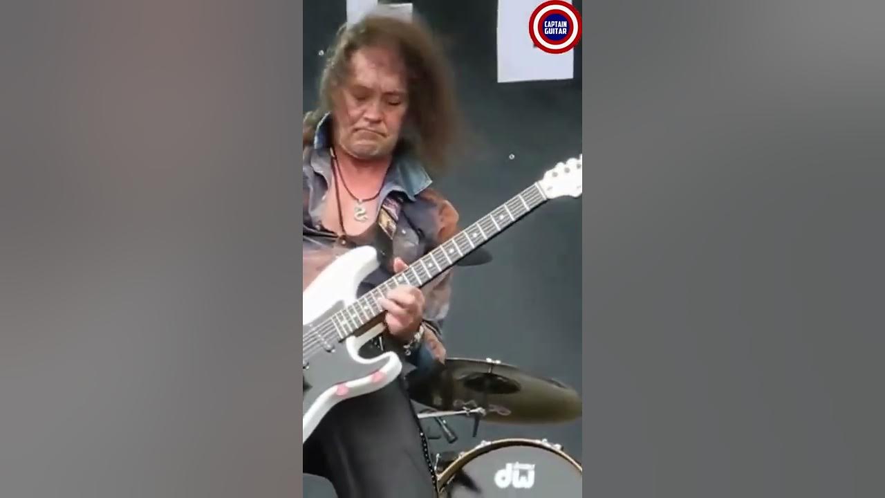 Jake E Lee - Bark At The Moon - Guitar Solo & Riff #shorts #jakeelee #guitarsolo #solo