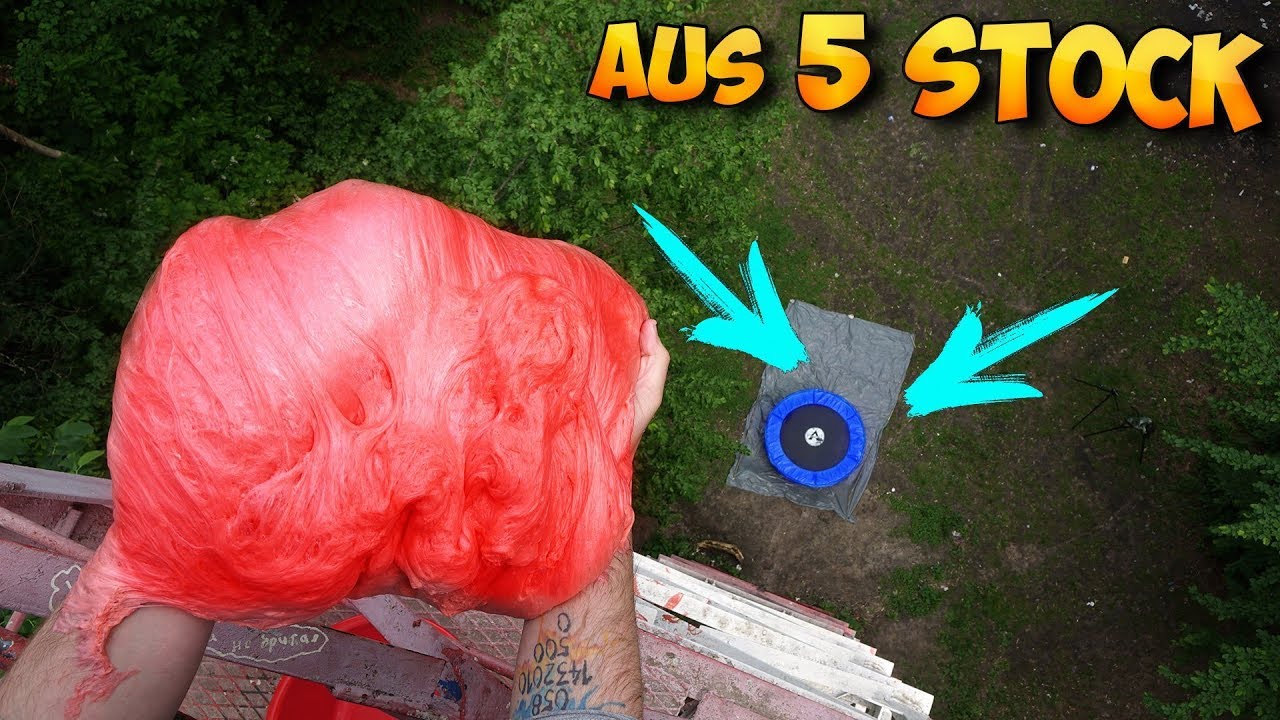 Was passiert wen man RIEßEN SCHLEIM aus 5 Stock auf einen Trampolin Wirft ?😱😨