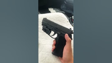 Sig Sauer Sp2022 looking mean with the blue beam🖲️😬