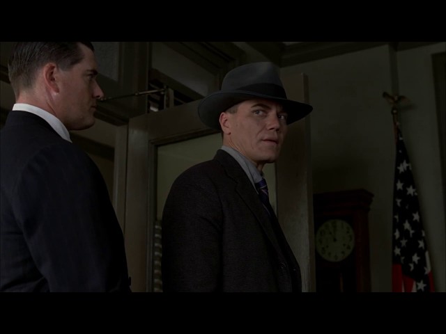 Boardwalk Empire season 2 - Nelson Van Alden flees class=