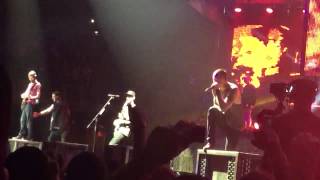 Linkin park faint live from O2 arena 24/11/14