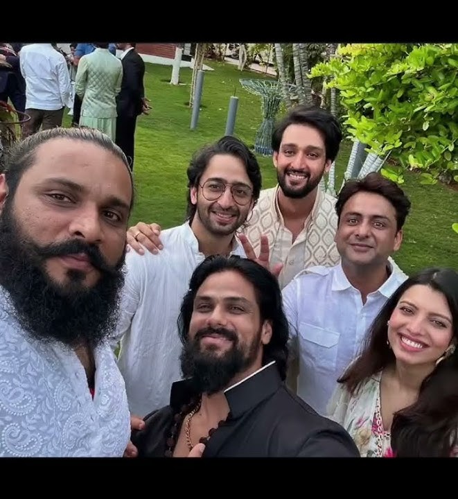 Mahabharata cast reunion #mahabharata #indianactor #arjun #draupadi #duryodhan #bollywood