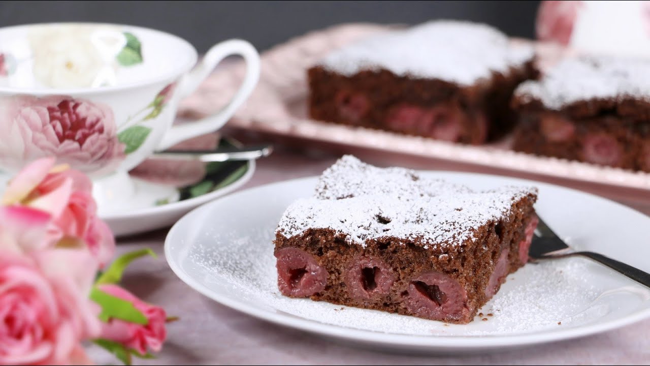 Saftiger Schoko-Kirsch Kuchen - BECHERKUCHEN - schneller einfacher ...