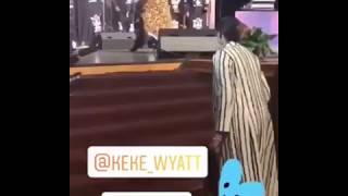 Keke Wyatt: Umm did Jennifer Hudson just throw her boot on stage at me while I was singing??