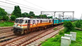 Champaran Humsafar sprints past Dankaur at 120 kmph with Ghaziabad Wap7