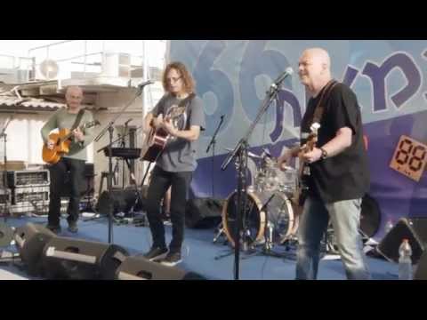 The Sixties - I Feel Fine (Beatles Cover) - להקת הסיקסטיז