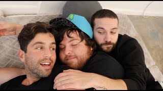 24HR CUDDLE CHALLENGE! Winner gets.....