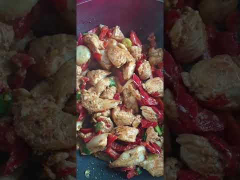Chicken stir-fry noodles easy to cook