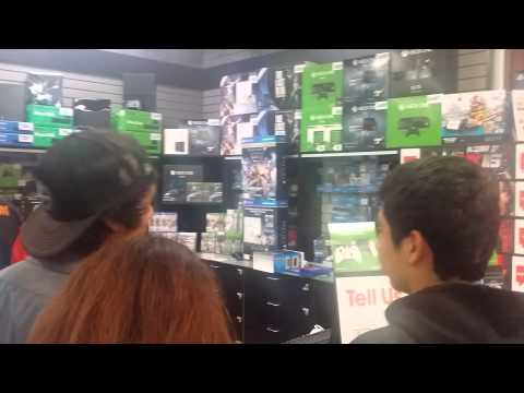 DESTINY Gamestop midnight release TK + ARM562