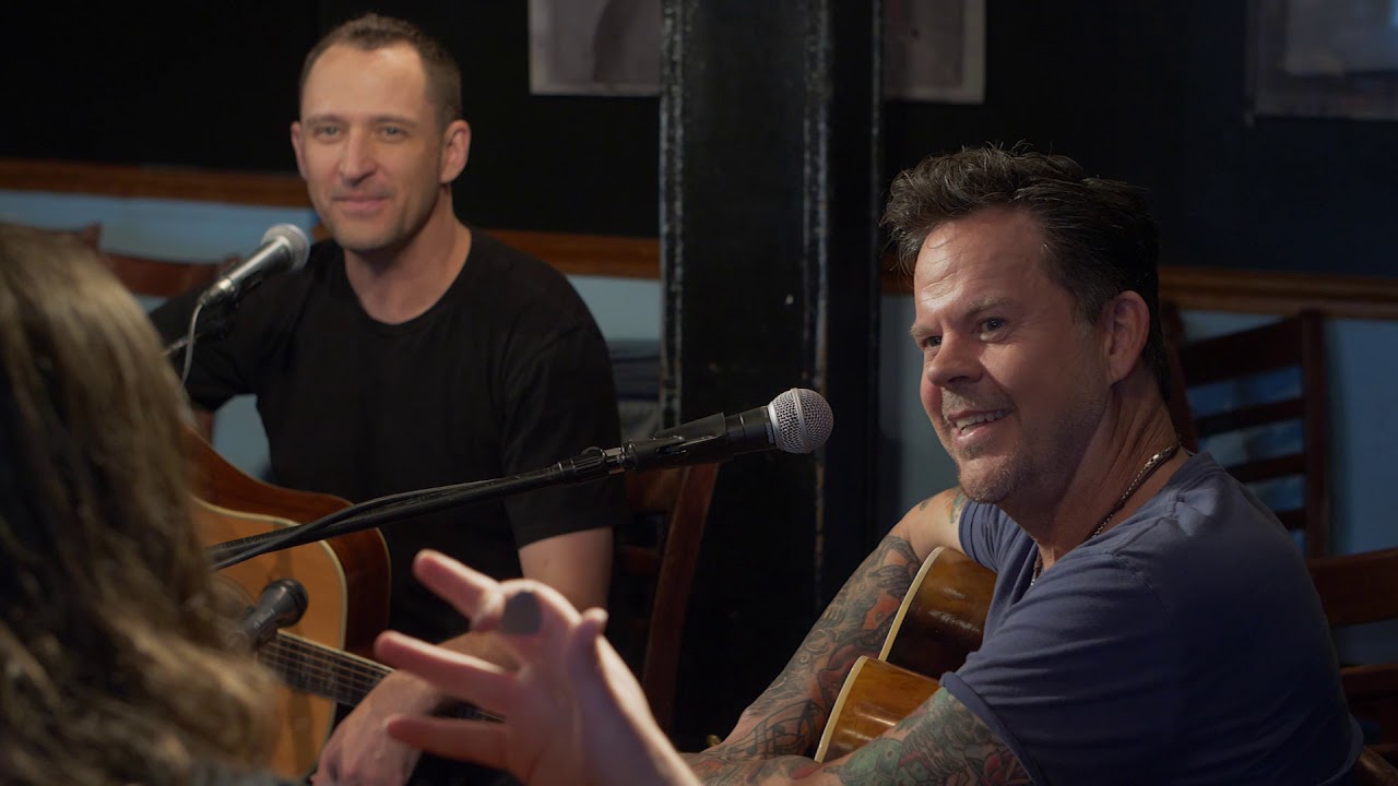 Gary Allan about Dads and Guitars at the Bluebird - YouTube