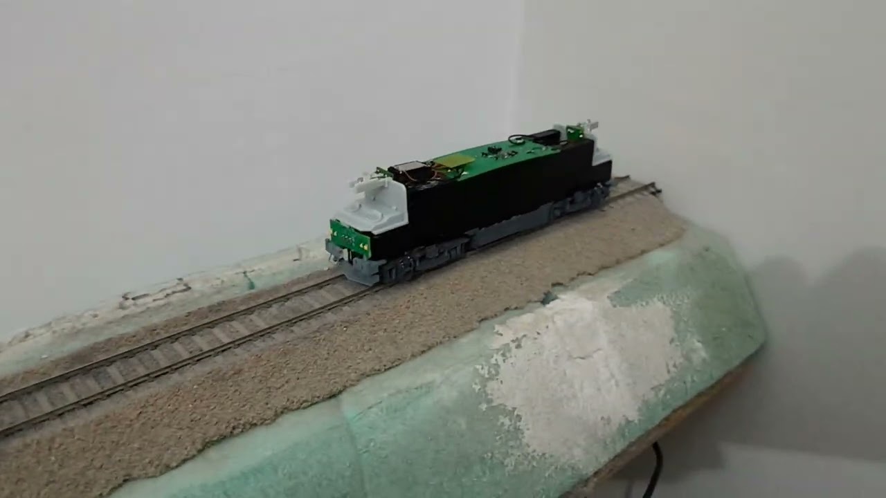 Test of wheel-diameter: 11,95mm HOpur on Code 70 handlaid track of my DHM7 ΟΣΕ.