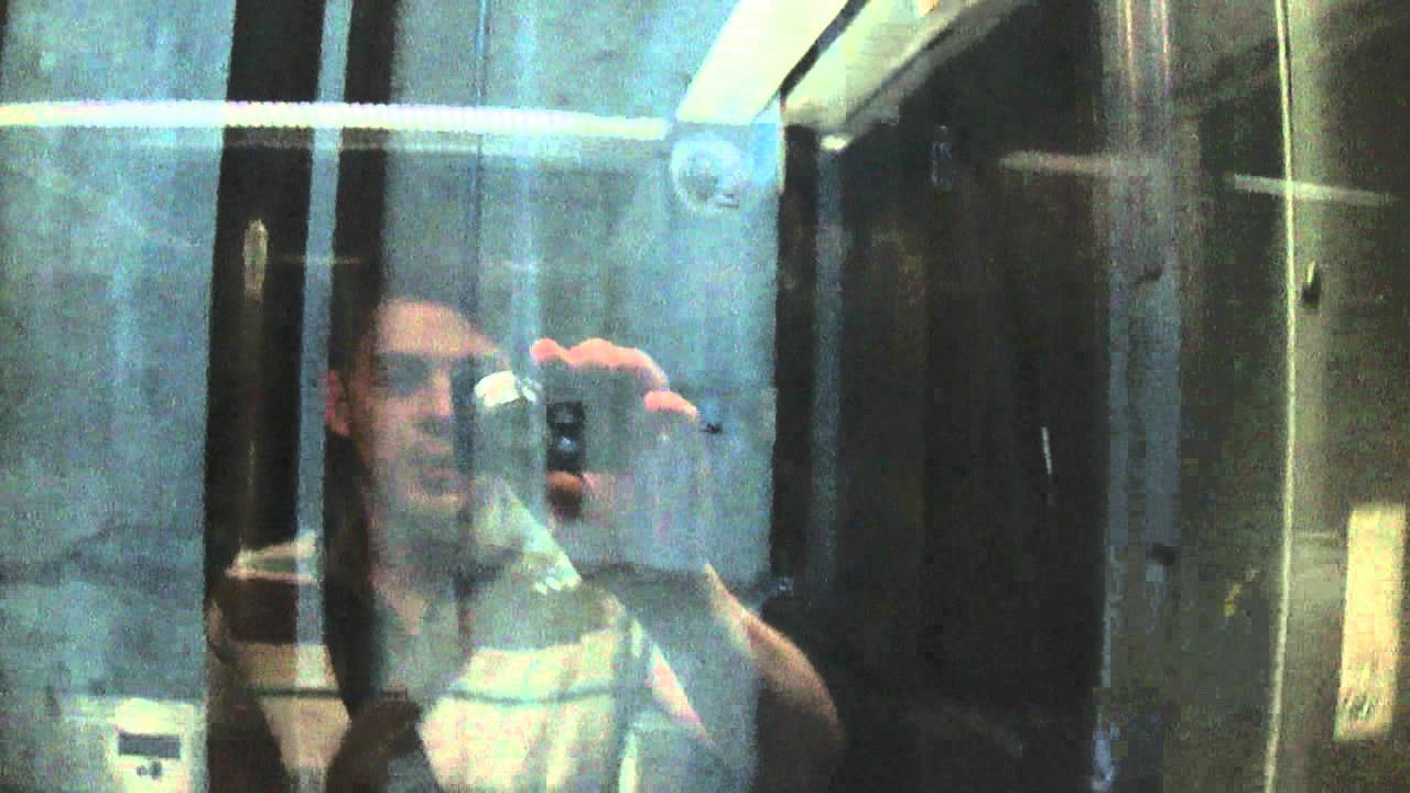 US? Hydraulic Elevator at Mount Vernon/Convention Center WMATA Station