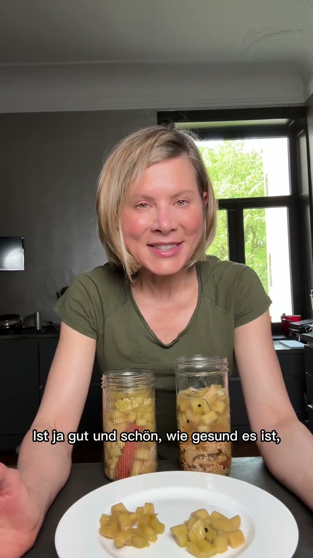 Fermentierter Rhabarber #Fermentation #Rhabarber #Darmgesundheit # ... Fermentierter Rhabarber #Fermentation #Rhabarber #Darmgesundheit # ...