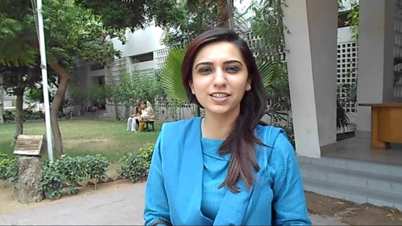 Maria Memon Pakistani News Anchor very hot ad beautiful wallpapers