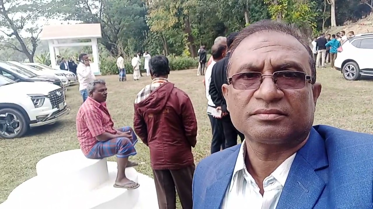 জননেতা হুমাম কাদের চৌধুরী সাহেবর বাসায়, রাংগুনিয়া, চট্টগ্রাম 