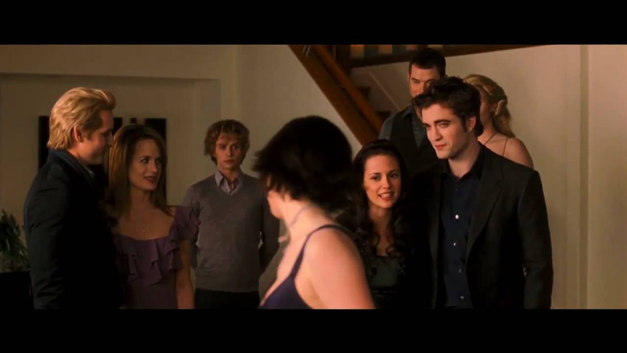 New Moon Movie Trailer New Moon Movie Trailer