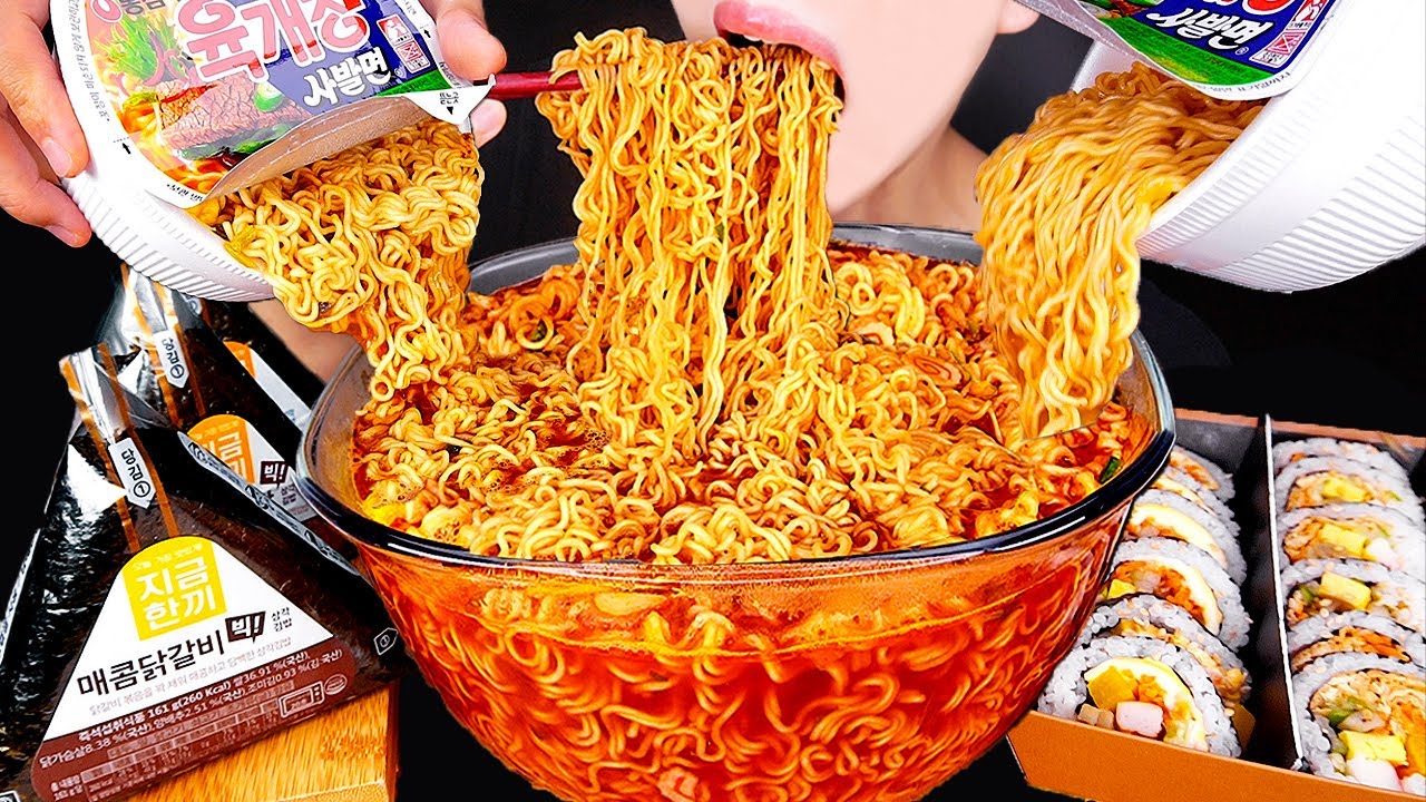 ASMR SPICY CUP NOODLES BOWL NOODLE SOUP KIMBAP MUKBANG 육개장 사발면 김밥 먹방 辛い ラーメン のり巻き 咀嚼音 EATING SOUNDS