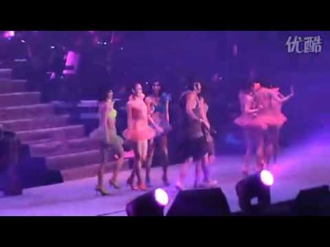 2010年4月3日許冠傑[samhui]廣州難忘往日情演唱會跟佢做個friend