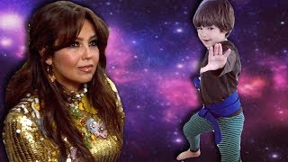 Thalía Se Pelea Con Su Hijo En Un Video Que Parece De Otro Planeta