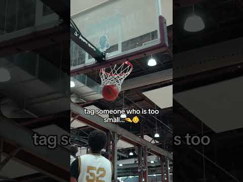 Send this to someone who is too small … 🧒 #basketball #children #fyp