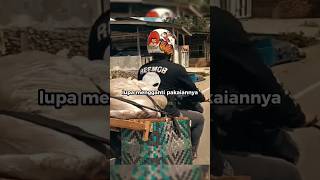 Download Lagu Her clothes make you aware 🤣 #police #police #viralvideo MP3