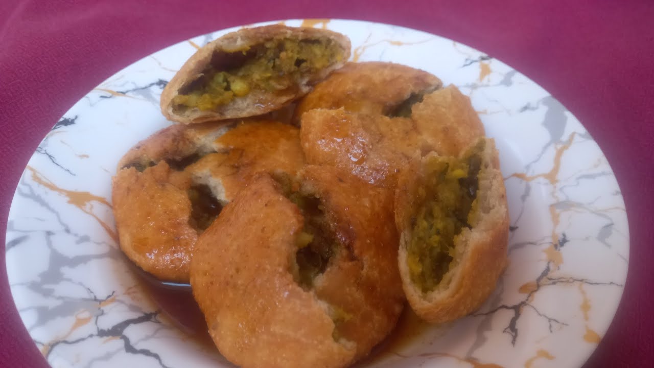 Aloo,matar ki aate se bani khasta kachori/#kachori #cook with desi style