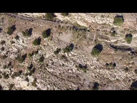 Video: Fästningen Montgri (Castell Del Montgr Í) - Alternativ Vy