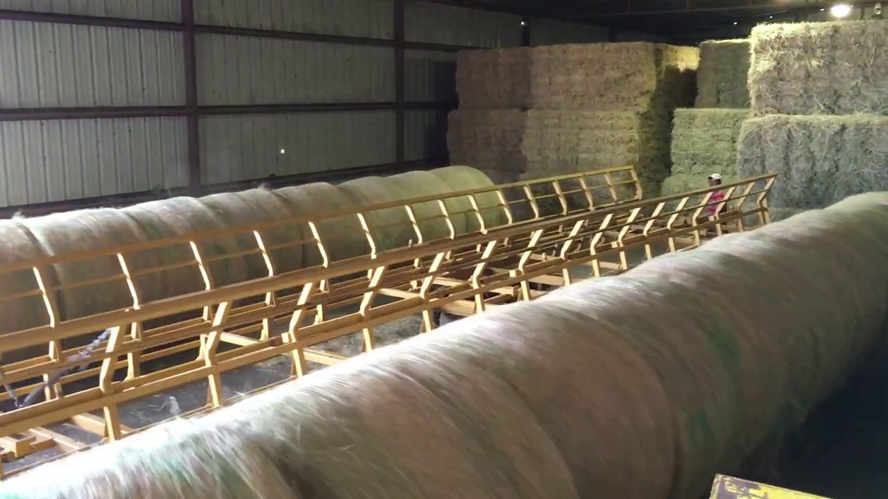 🚚 💨 Dumping Coastal Round Bales!